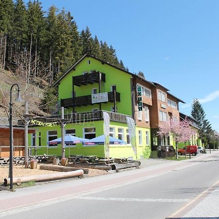 Action Forest Hotel - Kletterwald - Lasertag - Naehe Badeparadies ティティゼー・ノイシュタット エクステリア 写真
